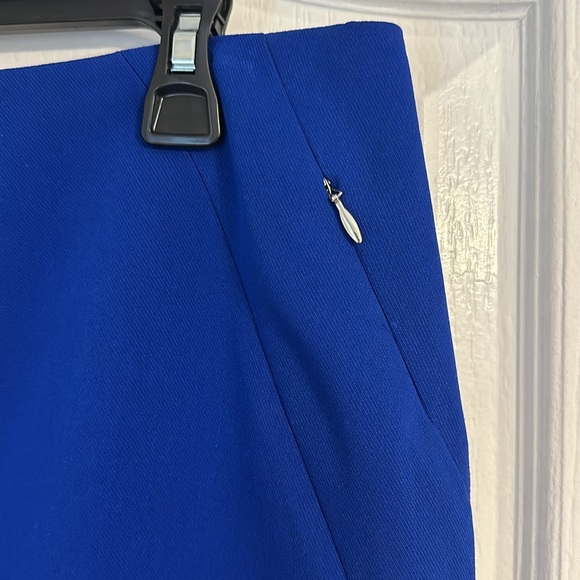🆕 The Limited Blue Pencil Skirt, Size 12 NWT - Picture 2 of 5